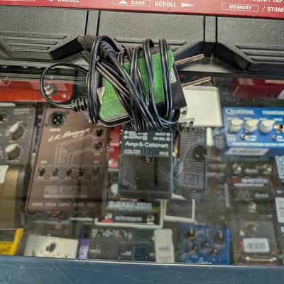 Zoom B3n Bass Multi Effect Pedal (Used) image 3