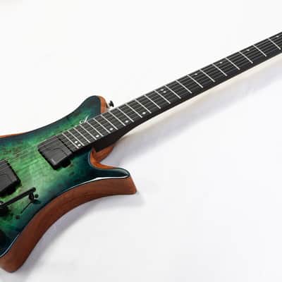 Agile Fan Fret Headless Guitar with Tremolo PERIHELION PRO 62628 TR MOD SS GREEN-BLUE BURST image 6