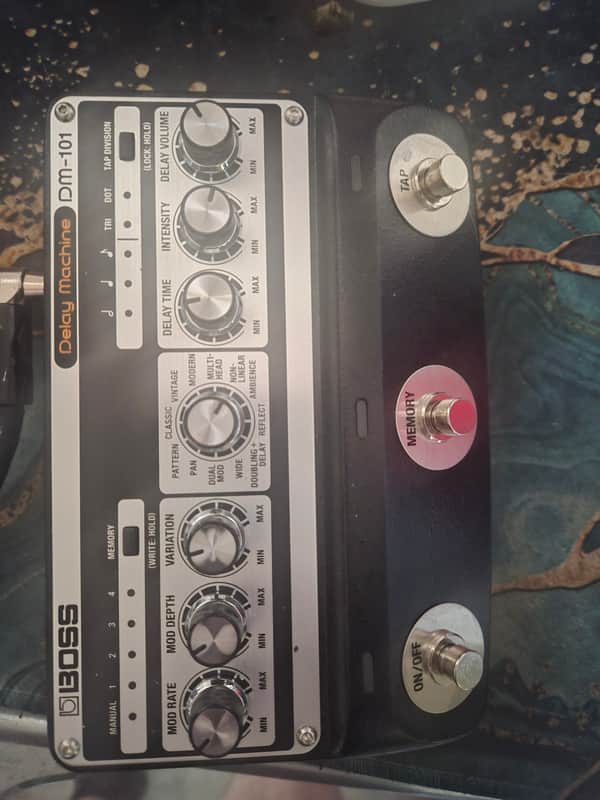 Boss DM-101 Delay Machine