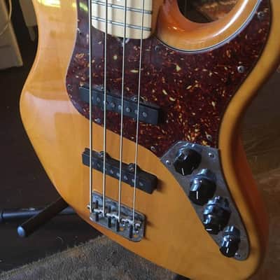 Fender American Deluxe Jazz Bass Natural image 2