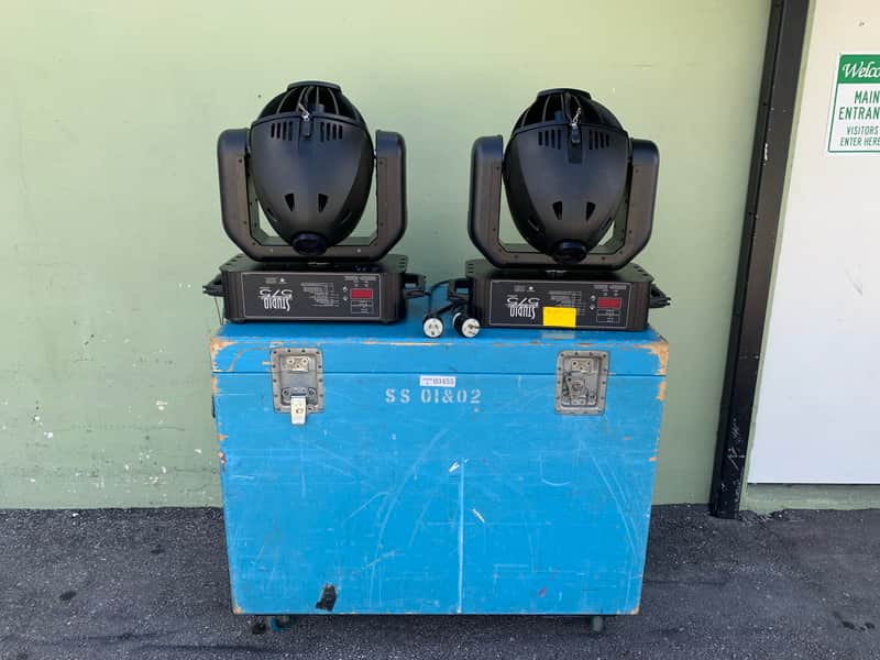 High End Systems Studio 575 Series Moving Head Light W/Case #03455 (Pair) image 1