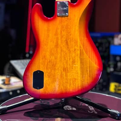 Squier Classic Vibe Active '70s Jazz Bass V 2025 - Present - Sienna Sunburst image 2