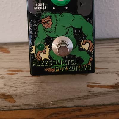 Interstellar Audio Machines Fuzzsquatch Fuzzdrive 2022 - Present - Black / Green image 1