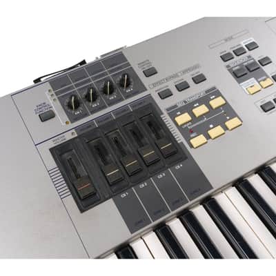 Yamaha MOTIF 6 Keyboard Workstation [USED] image 5