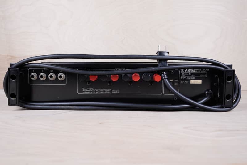 Yamaha P2040 150W Rackmount Power Amplifier Black 100V Made in