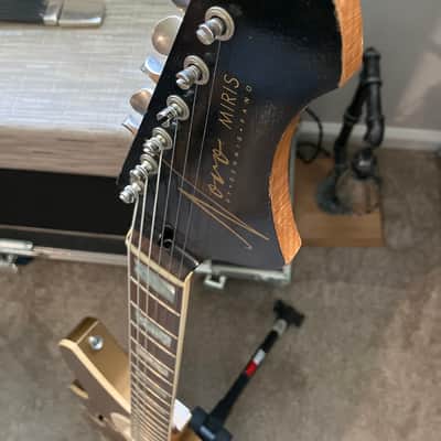 Novo Miris J Custom 2020 - Goldtop image 7