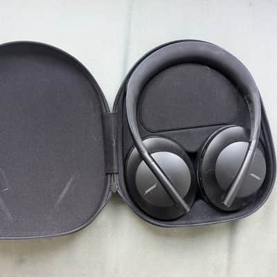 Bose Headphones 700 Wireless Noise Canceling image 2