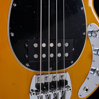 Music Man StingRay 40th Anniversary "Old Smoothie" Butterscotch - Demo image 8