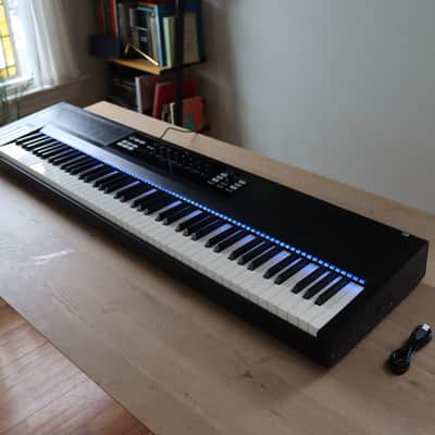 Native Instruments Komplete Kontrol S88 2016 - Black image 3