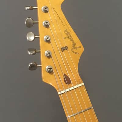 Vintage Fender Stratocaster 1993 Sunburst Solid Body Custom Strat Relic ST57/62 Mod Guitar HSC 7 Lb image 4