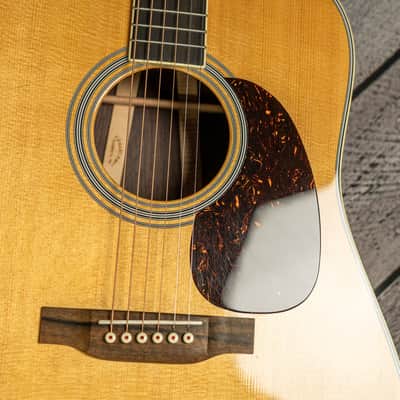 Martin D-35 image 9