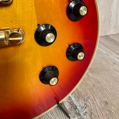 Gibson les paul custom 1973 - sunburst image 3