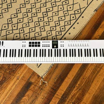 Arturia KeyLab Essential 88 mk3 - White image 2