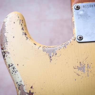 FENDER USA Masterbuilt '61 Reissue Stratocaster Heavy Relic *Vincent Van Trigt " Vintage White + Rosewood" (2024) image 20