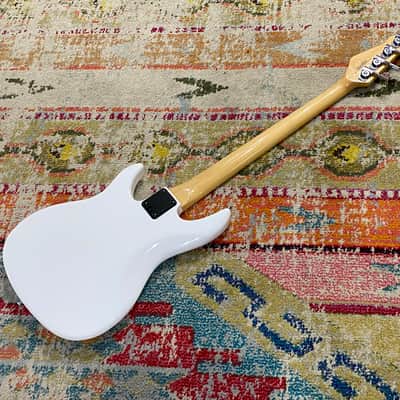 1989 Peavey Fury 4-String Bass - Made in USA P-Bass Style in Artic White with Hardshell Case image 16