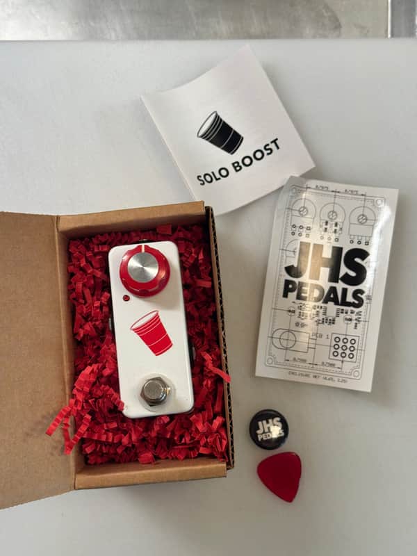 JHS Solo Boost 2022 - White / Red image 1