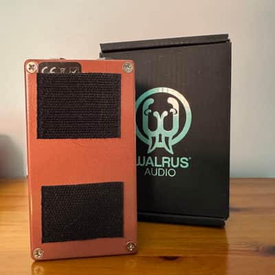 Walrus Audio Monument Harmonic Tap Tremolo V2 2018 - Present - Coral / Black image 3