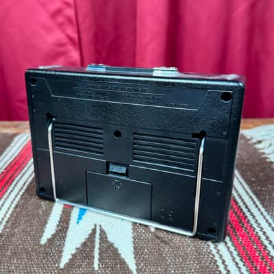 Fender Mini Twin MT-10 Compact Guitar Amplifier image 2