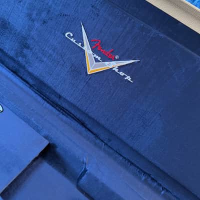 Fender Custom Shop Strat / Tele G&G Deluxe Hard Case - Blond / Blue image 2