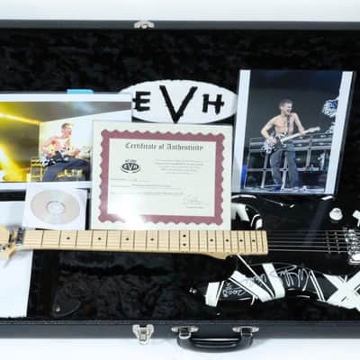 EVH CHARVEL EVH Art Serie Van Halen Played and Signed 2008 - Stage Used image 3