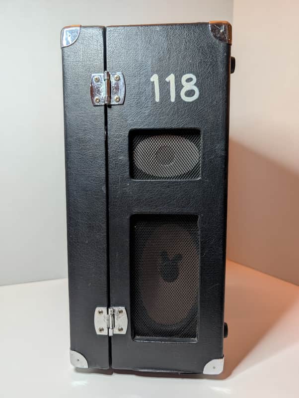 Sharp Professional Series RD-680AV 2000s - Black image 1