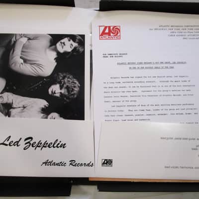 Led Zeppelin Super Deluxe Edition Box Set Vinyl CD's, Complete image 9