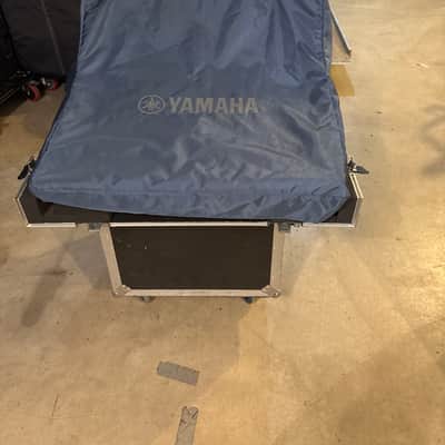 Yamaha CL1 56 Input Digital Mixing Console 2012 - Present - Black image 5