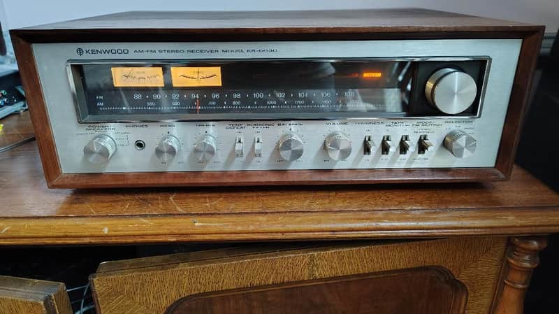 Kenwood KR6030 receiver in excellent condition - 1970's image 1