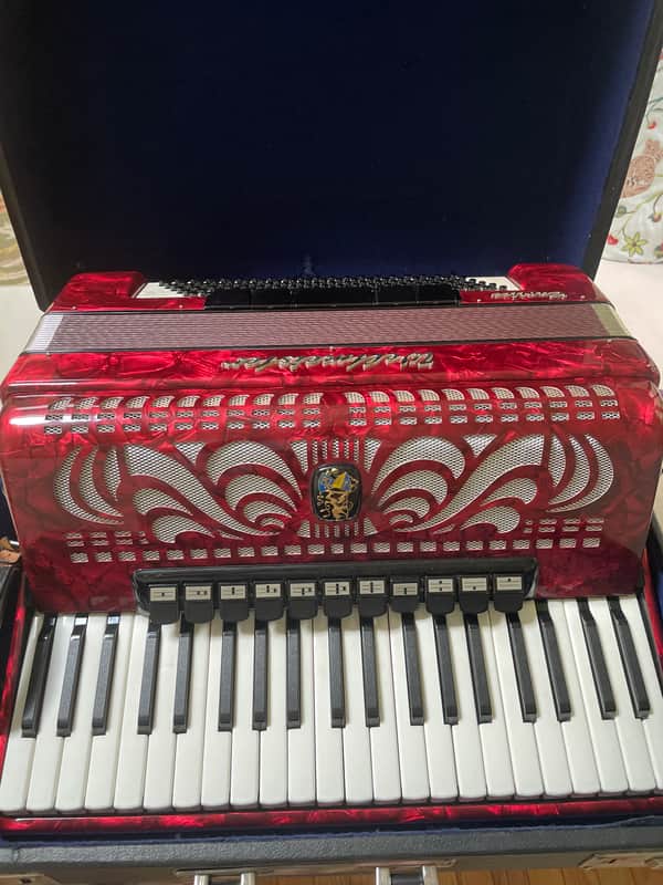 Weltmeister Caprice 60s - Red pearly image 1
