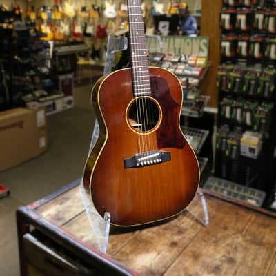 Gibson LG-1 1947 - 1968 - Sunburst image 2