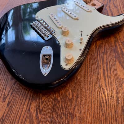 Fender Road Worn 60's Black Stratocaster Loaded Body Pure Vintage 65 Pickups Nitro Journeyman Relic image 3
