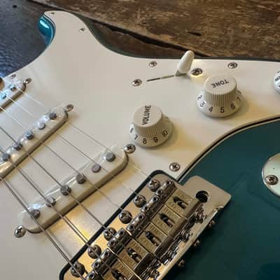 Fender 2023 FSR late 60s Traditional Stratocaster. Ocean Turquoise Metallic. Unplayed Condition. MIJ Japan image 9