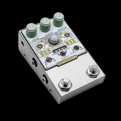 Beetronics FX Seabee Lite Chorus/Vibrato Modulation Pedal - Cream image 2