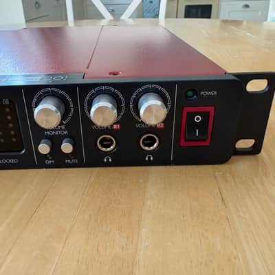 Focusrite Scarlett 18i20 (1st Gen) 2016 - Red image 12