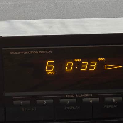 Sharp DX-C3510 six CD changer May 1990 - Black image 11