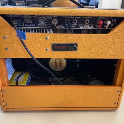 Fender '65 Princeton Reverb Reissue 12-Watt 1x10" Guitar Combo 2008 - Present - Black image 2