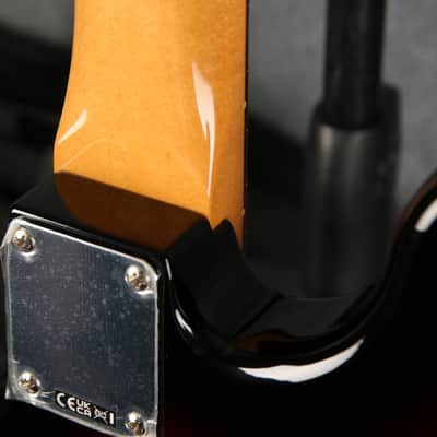 Fender Limited Edition Vintera II 60s Bass VI - 3 Tone Sunburst - 2nd Hand image 9