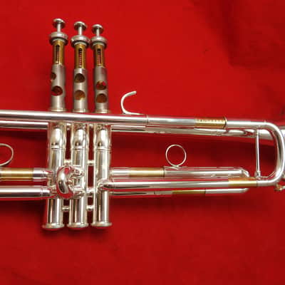 Yamaha YTR-8345R Gen II Xeno Bb Trumpet 2020 - Yellow Brass/Silver Plated image 9