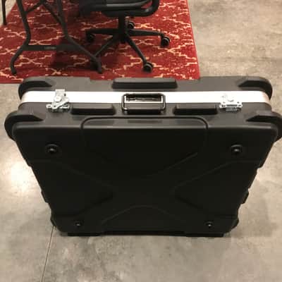 Soundcraft Si Expression 2 24-Channel Digital Mixer (with case) image 4