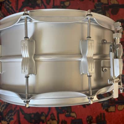 Ludwig LM405LTD Acrolite Limited Edition 6.5x14" 10-Lug Aluminum Snare Drum with Matte Silver Hardware Matte Aluminum P-90 Version image 2