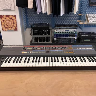 Roland Juno-106 image 2