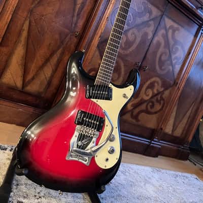 Mosrite Ventures Vibramute 1965 - Sunburst image 4