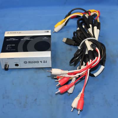 Native Instruments Audio 4 DJ, USB Audio Interface image 1