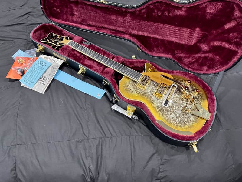 Gretsch Gretsch Guitars G6134TG Limited-Edition Paisley Penguin WiString-Thru Bisgby Electric Guitar Gold Paisley 2025 - Gold Paisley & Black