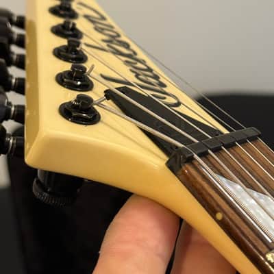 Jackson Pro Series RR5 Rhoads Ivory with Black Pinstripes HSC image 23