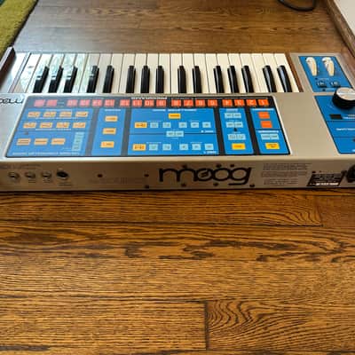 Moog Source Monophonic Analog Synthesizer with Patch Memory 1981 - 1985 - Serviced with Original Box and Manual image 11