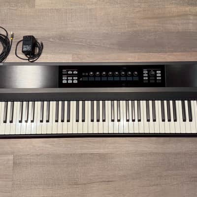 Native Instruments Komplete Kontrol S88 Keyboard W/ included Roland DP-10 Pedal image 2