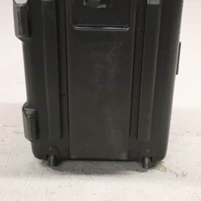 Parker Hard Rolling Case image 2