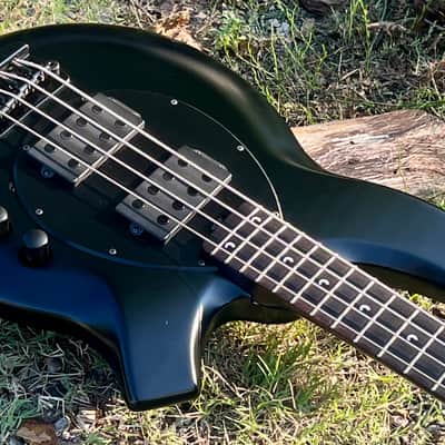Ernie Ball Music Man Bongo Bass Guitar 4 HH 2009 - Stealth Black image 9