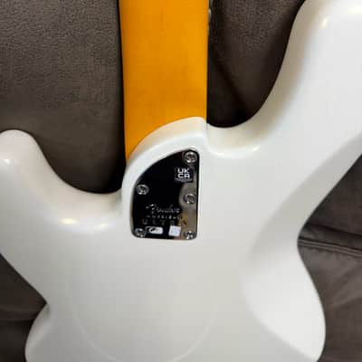 Fender American Ultra Jazz Bass with Rosewood Fretboard 2019 - 2025 - Arctic Pearl image 4
